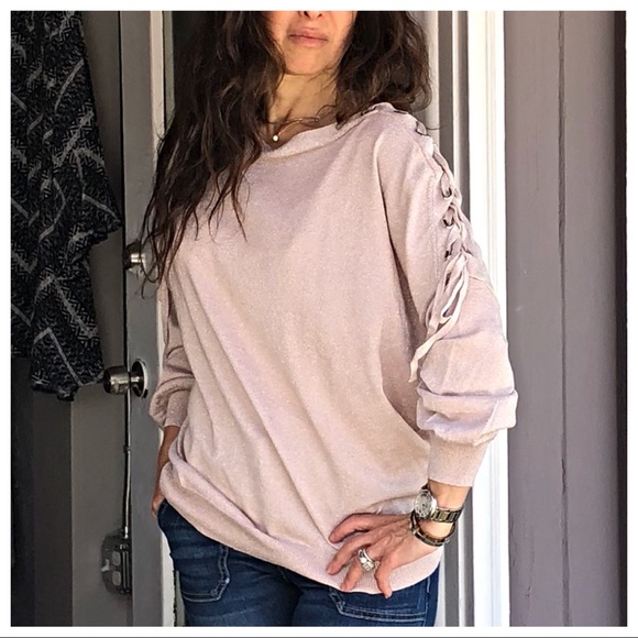 ✨LAST ONE ✨PARIS Lace up sleeves sweater - Picture 2 of 7